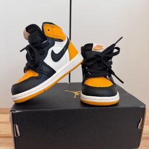 Jordan 1 Retro High OG Taxi Toddler. Size 5. Like New. Black, Yellow and White